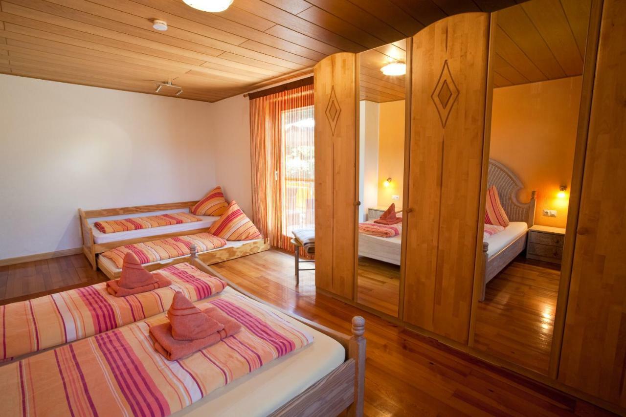 Ferienhaus Wetzel ไวเลอร์-ซิมเมอร์แบร์ก ภายนอก รูปภาพ